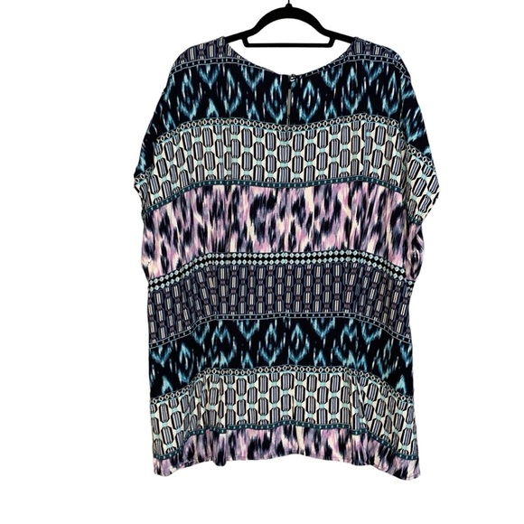 Lane Bryant Aztec‎ geo print cap sleeve blouse. Size 24 - Picture 2 of 9